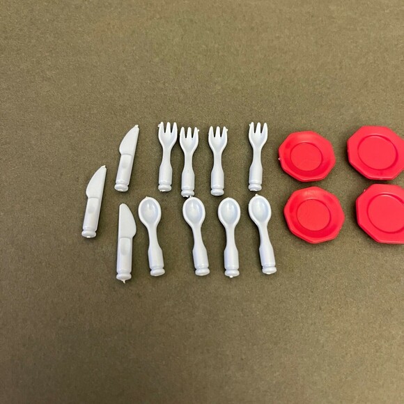 Playmobil Geobra 3968 Utensils Plates Cups Replacement Add-on Parts Pieces - Picture 3 of 5